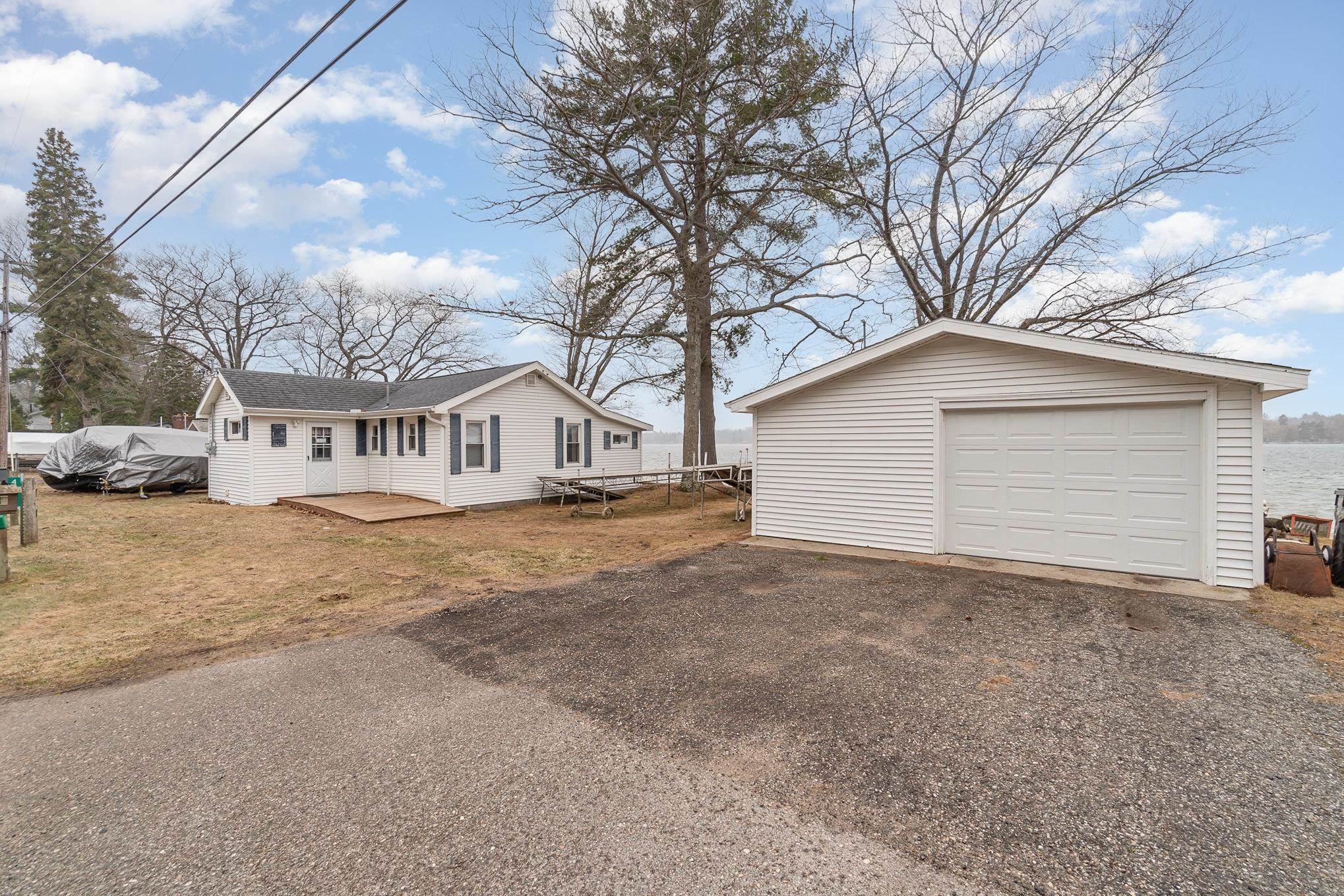 4432 E Cedar Lake Drive