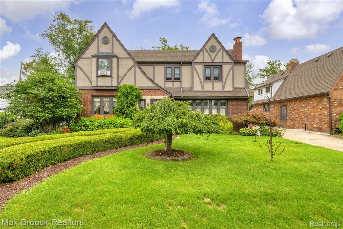 243 Cherokee Road