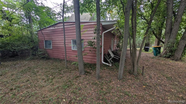2945 MAGANSER DR, WIXOM, MI 48393 - Image e1de44f9fe79a1d8364da0f42e08acda/2585667734
