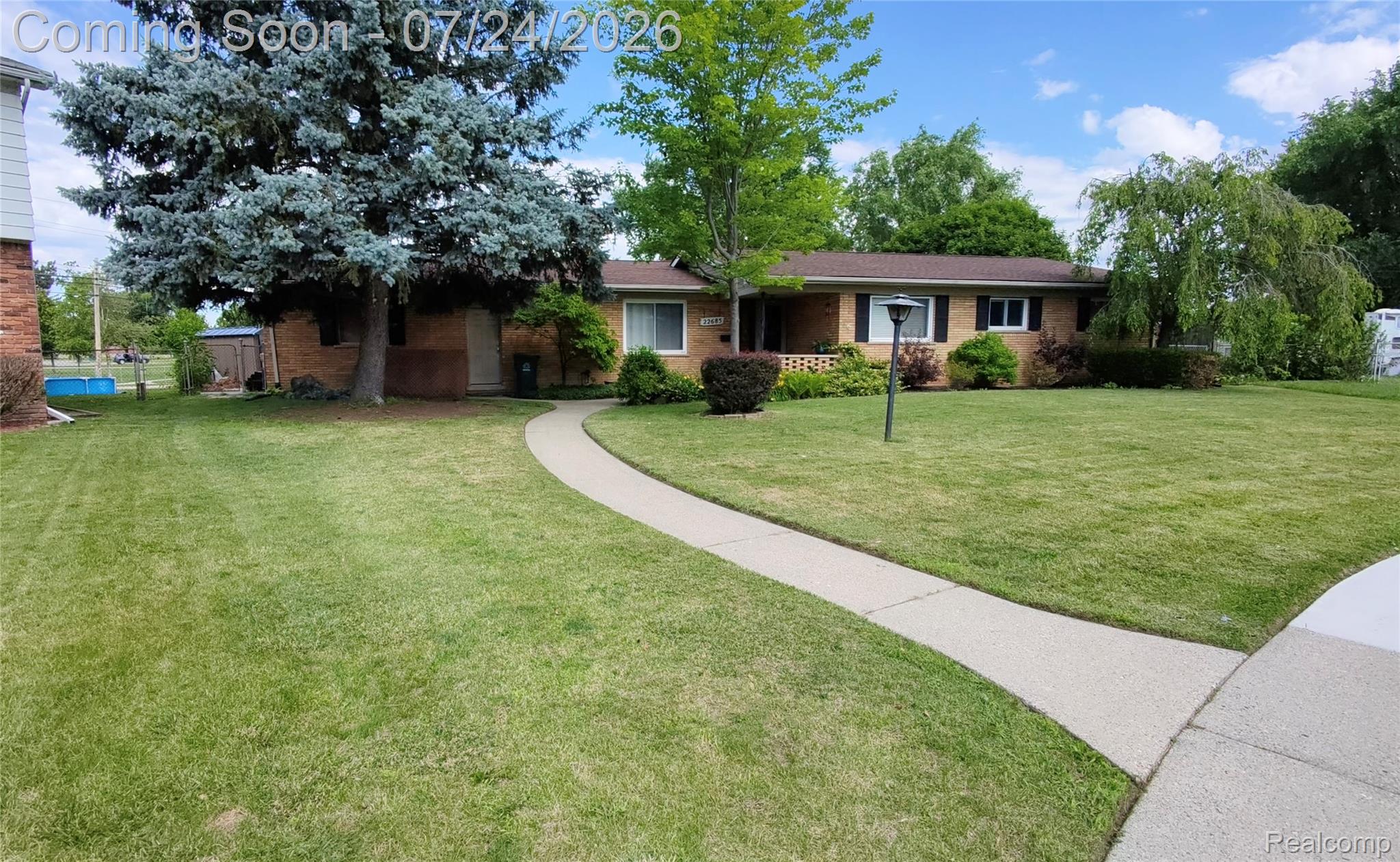 22685 Maple Court