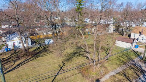 24300 McDonald Street Dearborn Heights City MI 48125