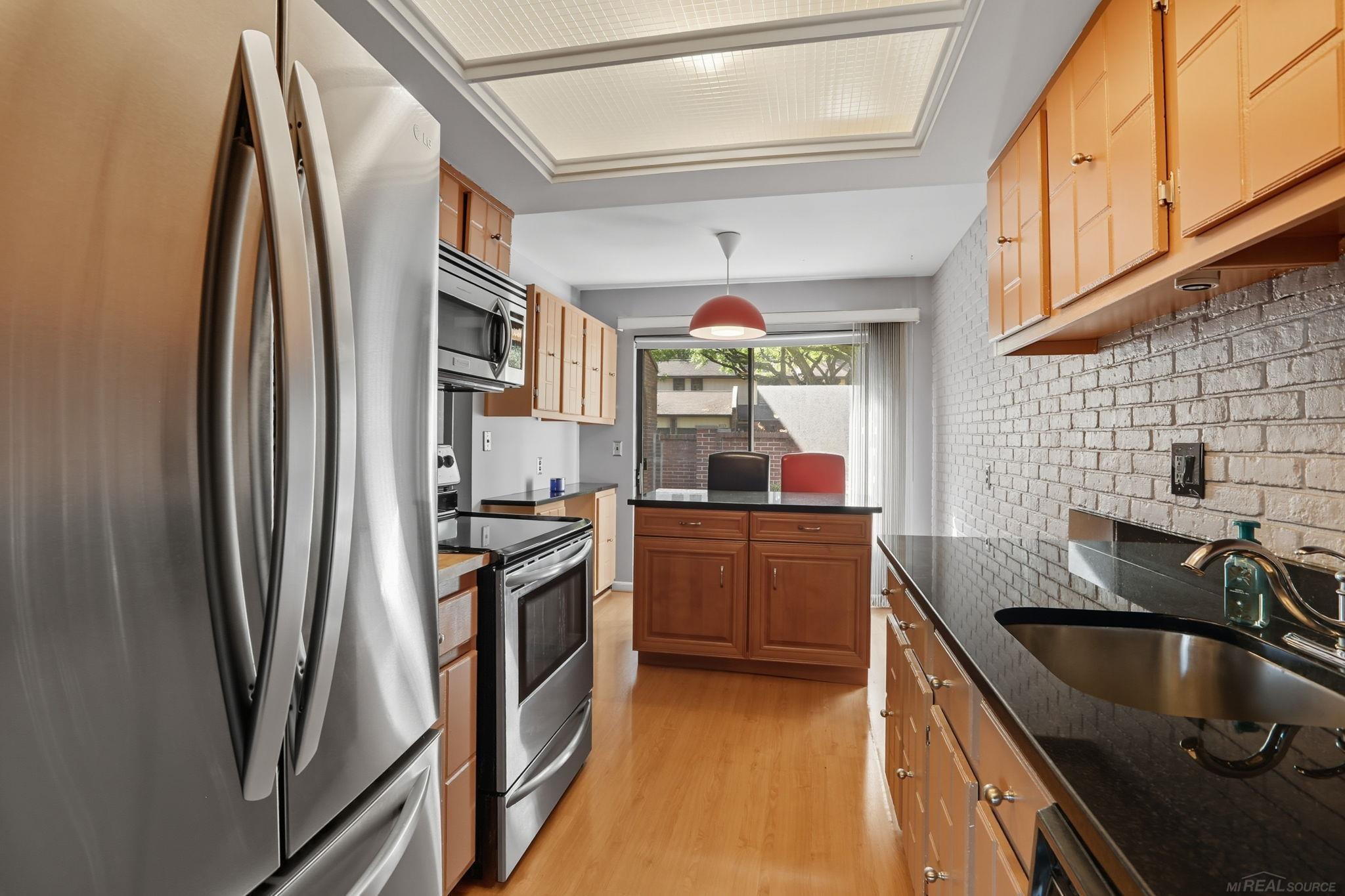 1105 Kirts Boulevard