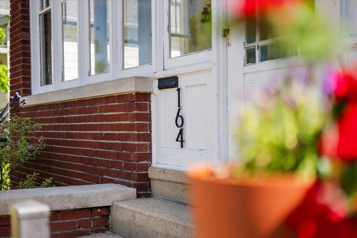 164 W 18th Street