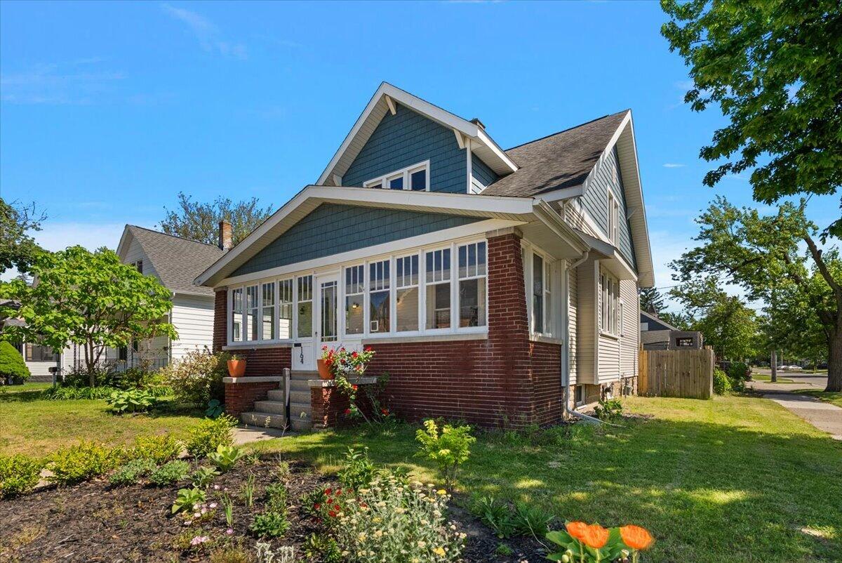 164 W 18th Street
