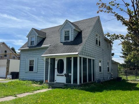 33 Pleasant Avenue Battle Creek City MI 49015