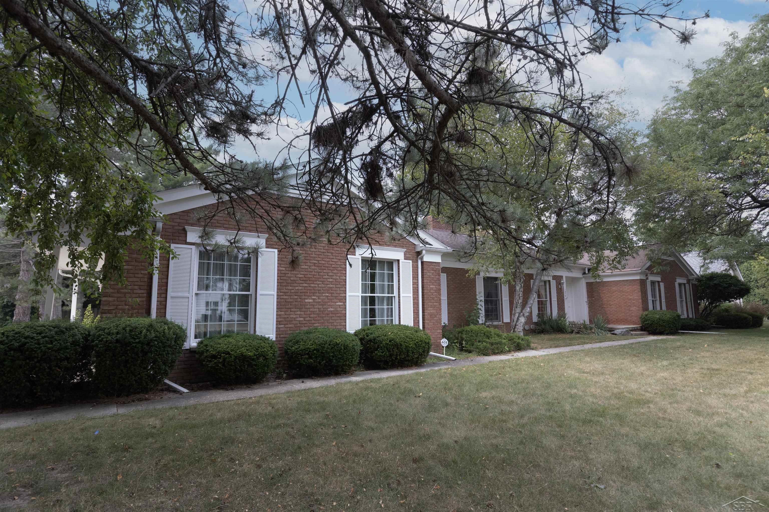1019 Hemmeter Street