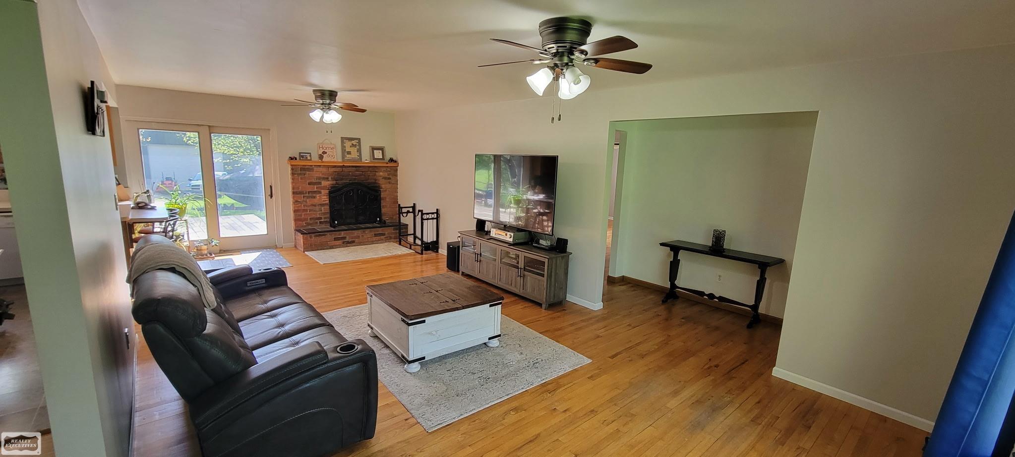 3293 Weygant Drive