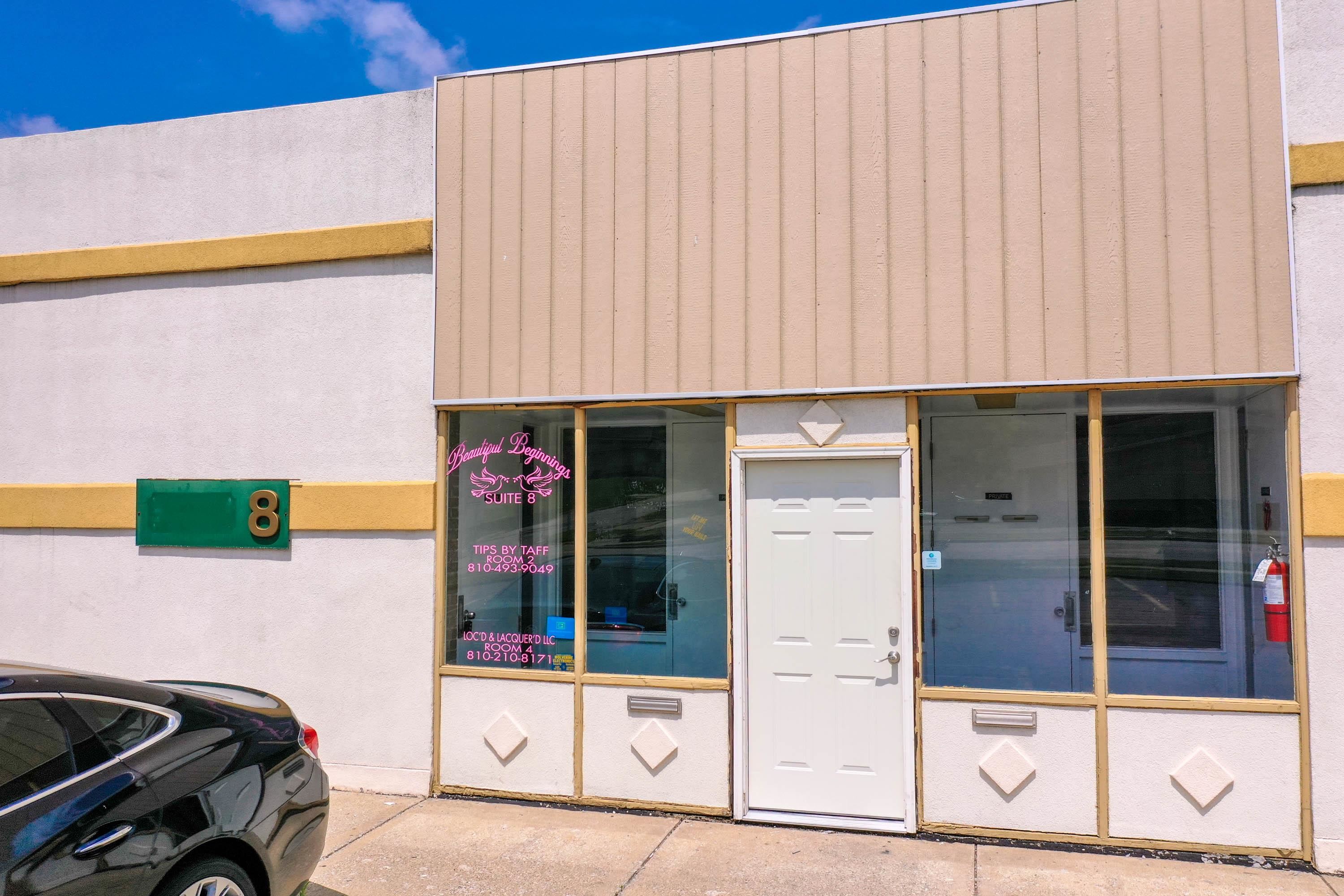 2710 W Court #11 & #12 Street