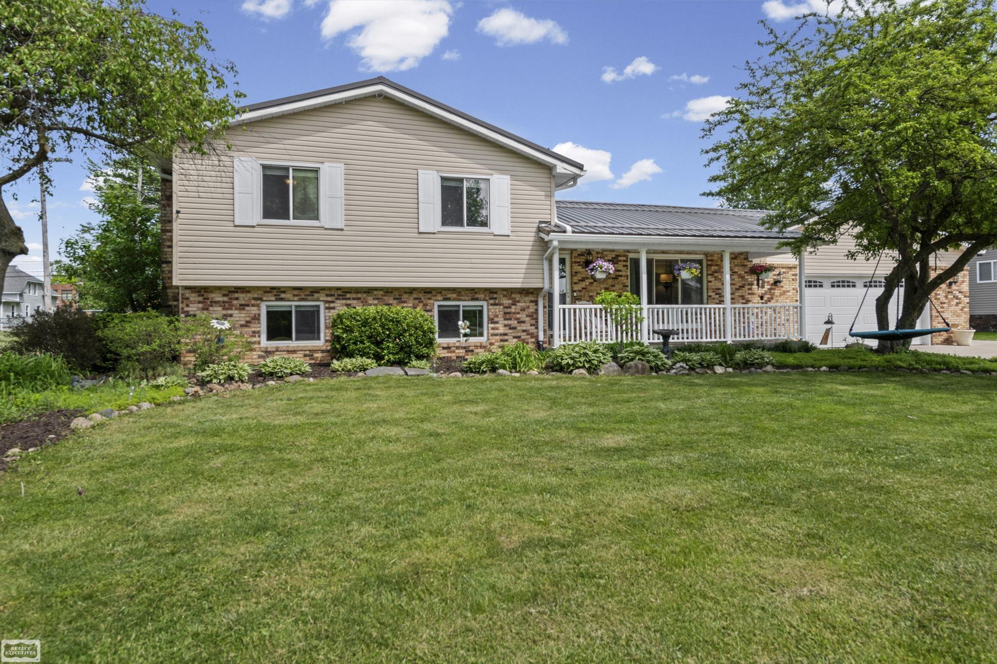 110 N Matteson Street