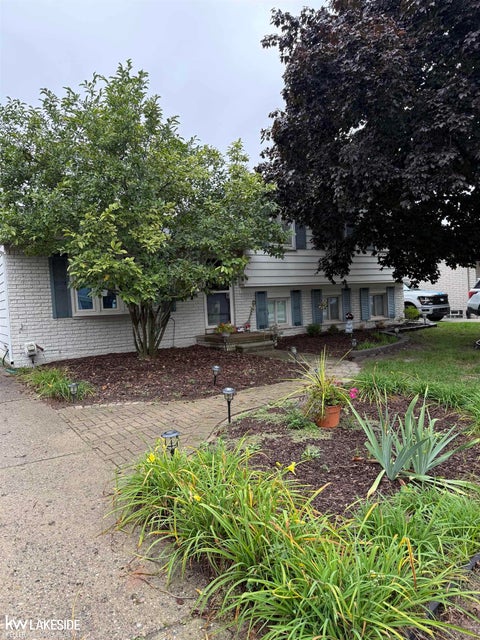 Photo of 14453 Alpena Drive, Sterling Heights City, MI 48313 (MLS # 58050224269)