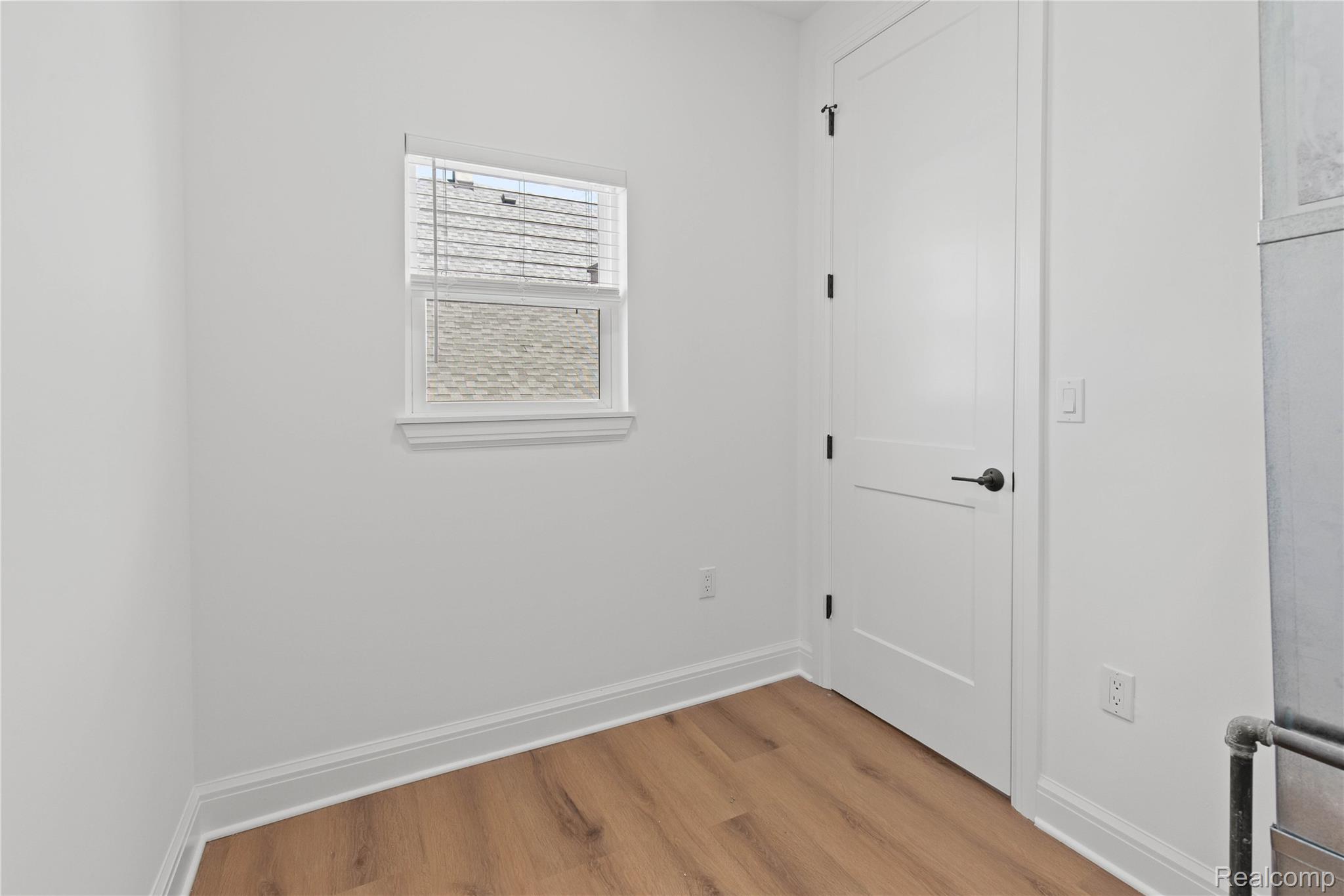 Detroit City, Michigan 48209, United States, 2 Bedrooms Bedrooms, ,1 BathroomBathrooms,Residential,Active,177074