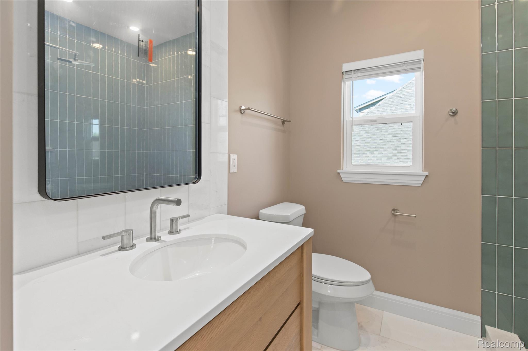 Detroit City, Michigan 48209, United States, 2 Bedrooms Bedrooms, ,1 BathroomBathrooms,Residential,Active,177074