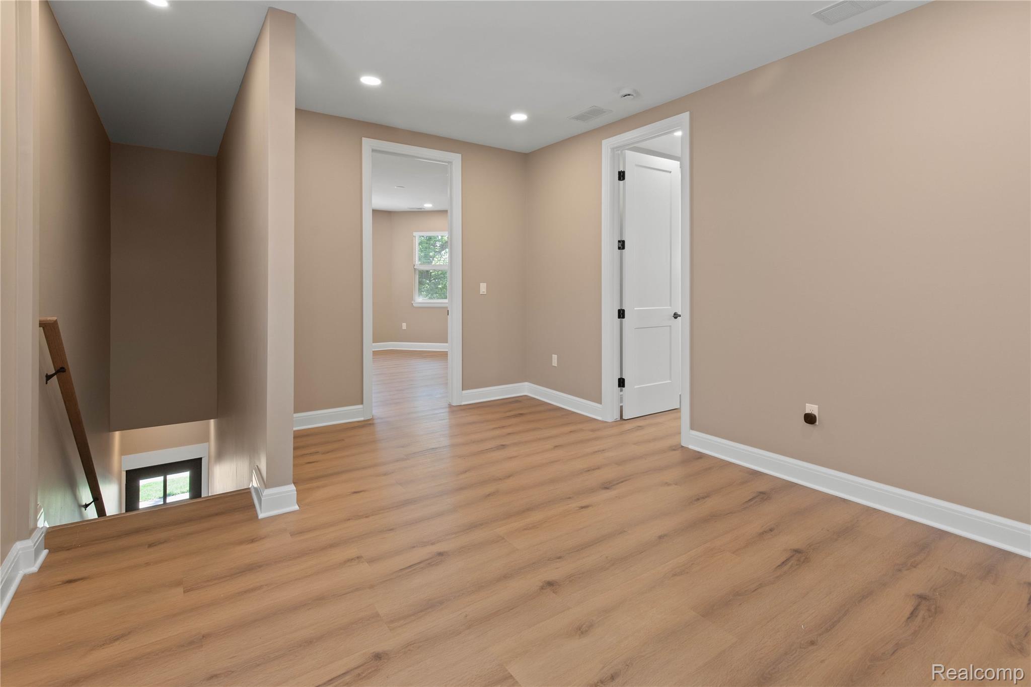 Detroit City, Michigan 48209, United States, 2 Bedrooms Bedrooms, ,1 BathroomBathrooms,Residential,Active,177074