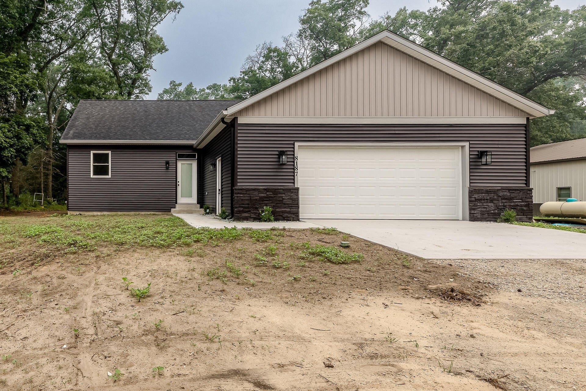 8187 Holton Road