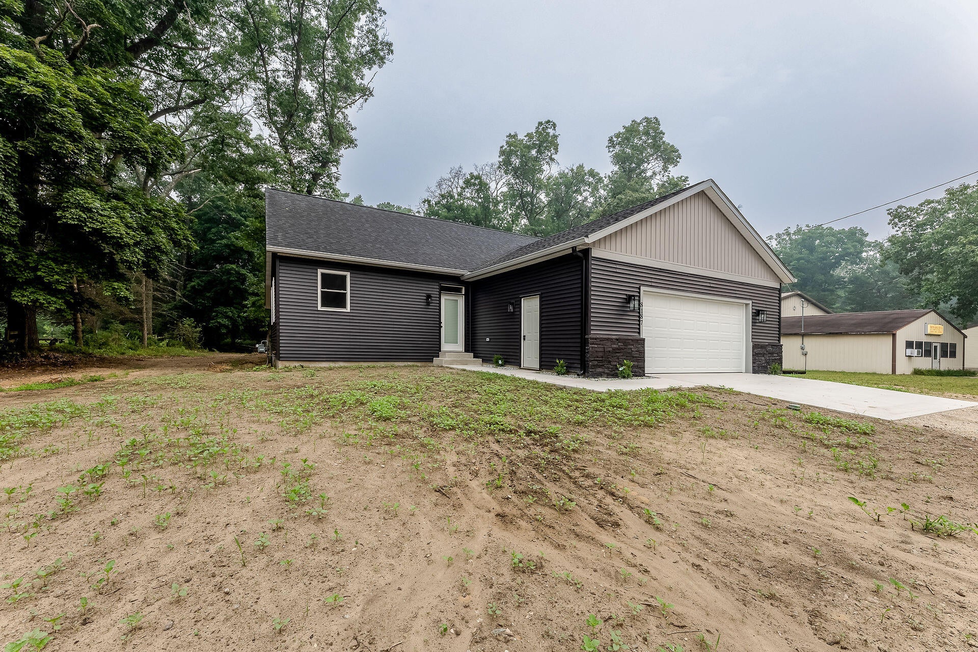 8187 Holton Road