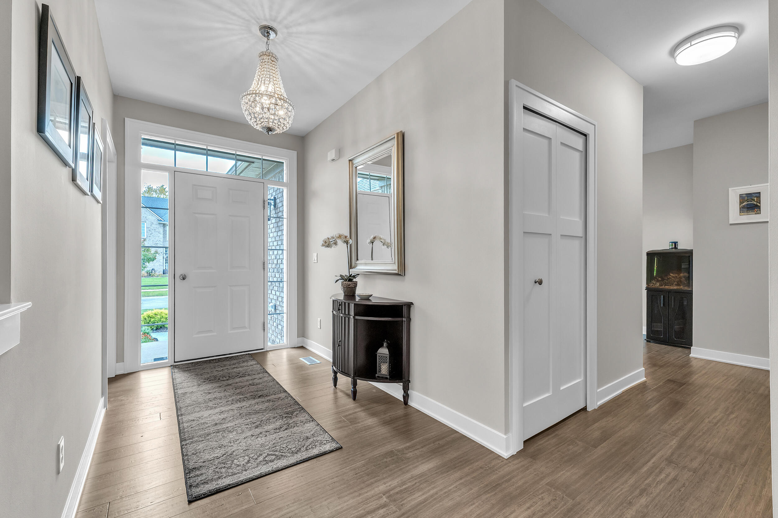 437 W Canford Park