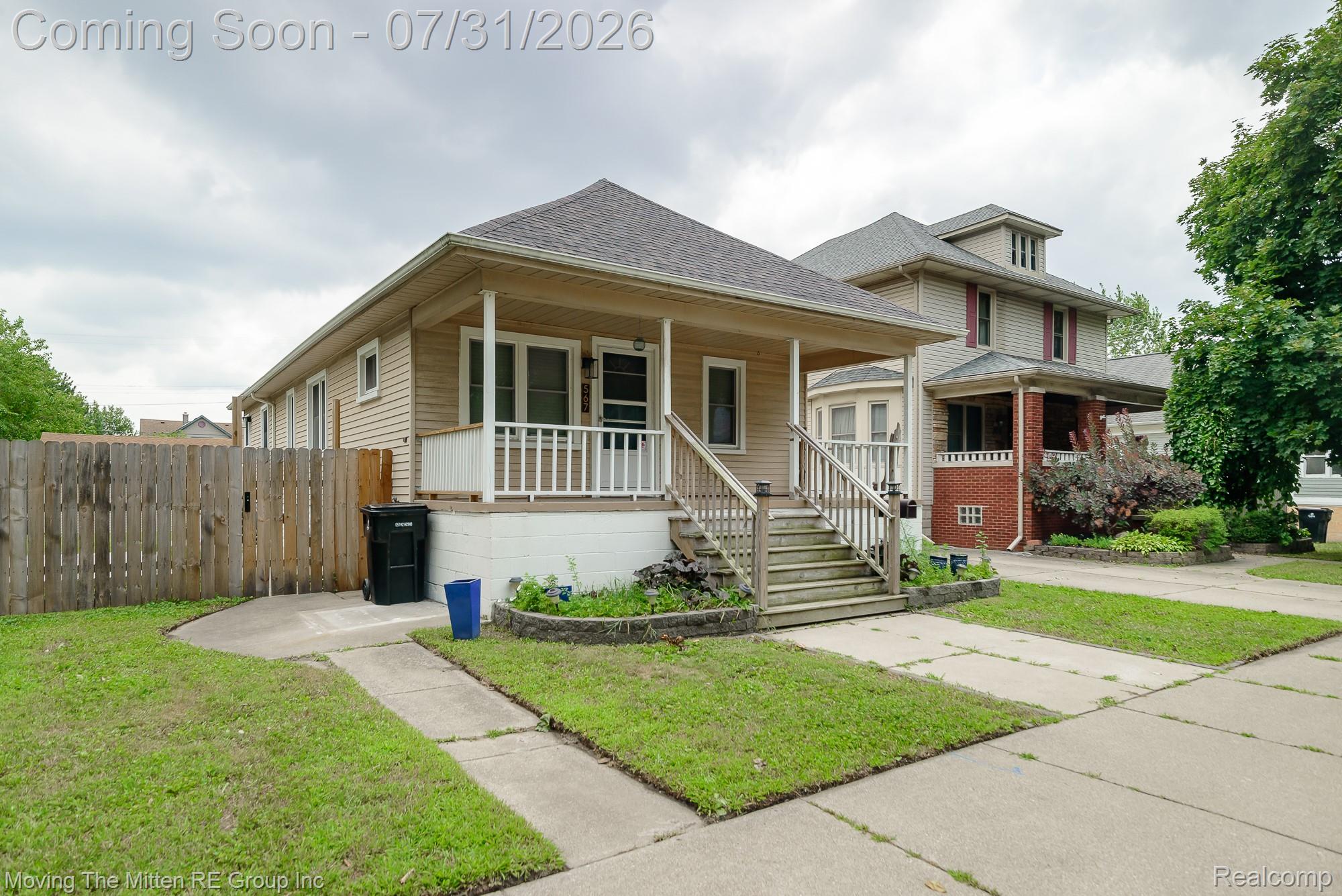 567 Superior Boulevard