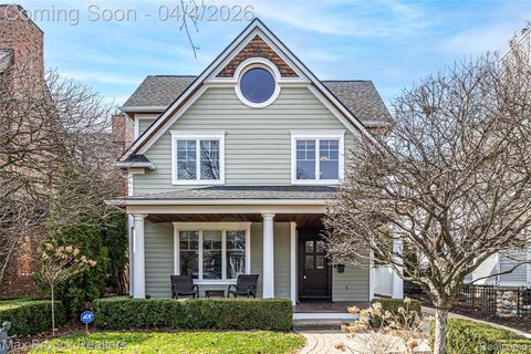 570 Pierce Street Birmingham City MI 48009