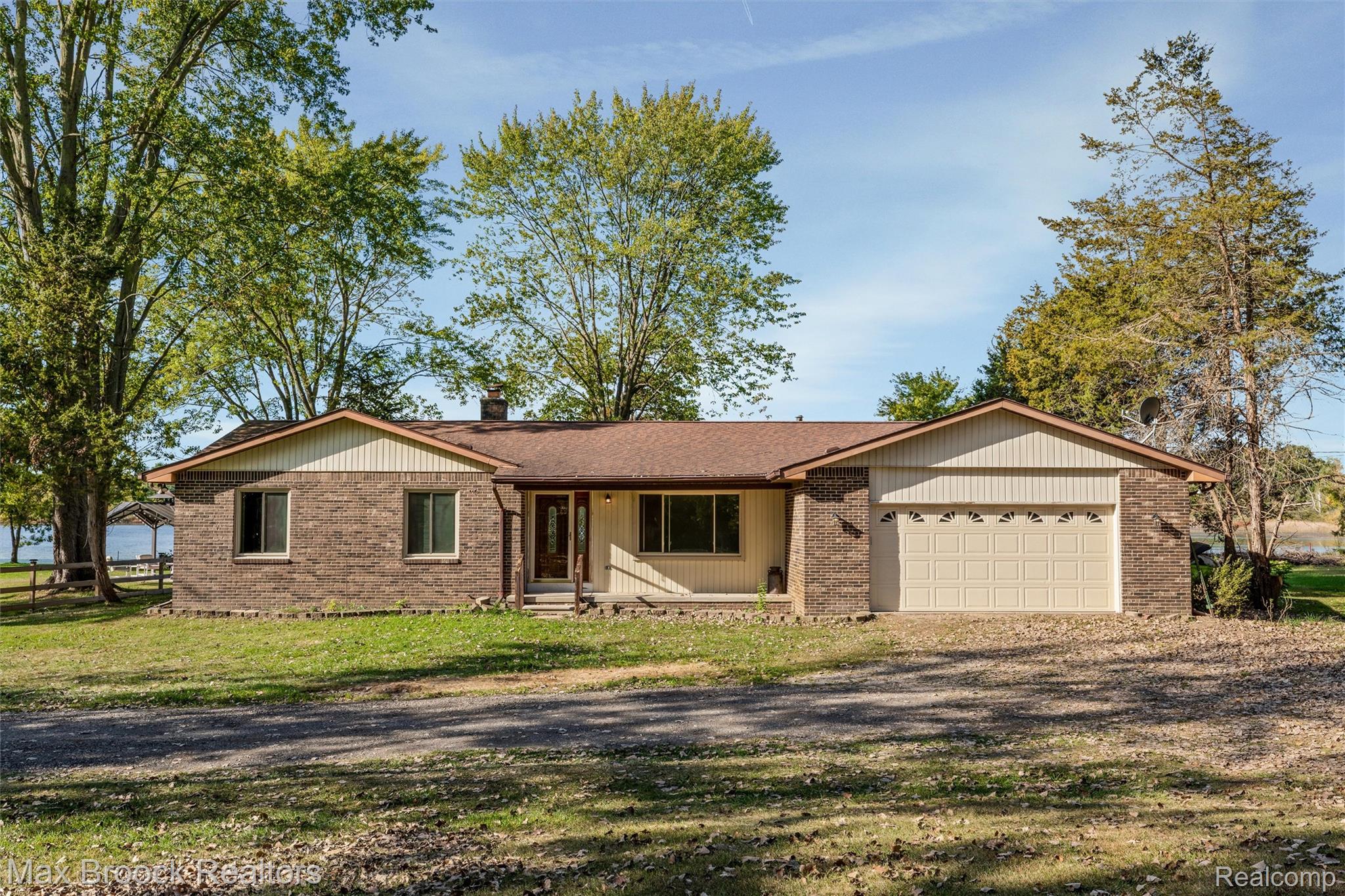 11200 Ford Road