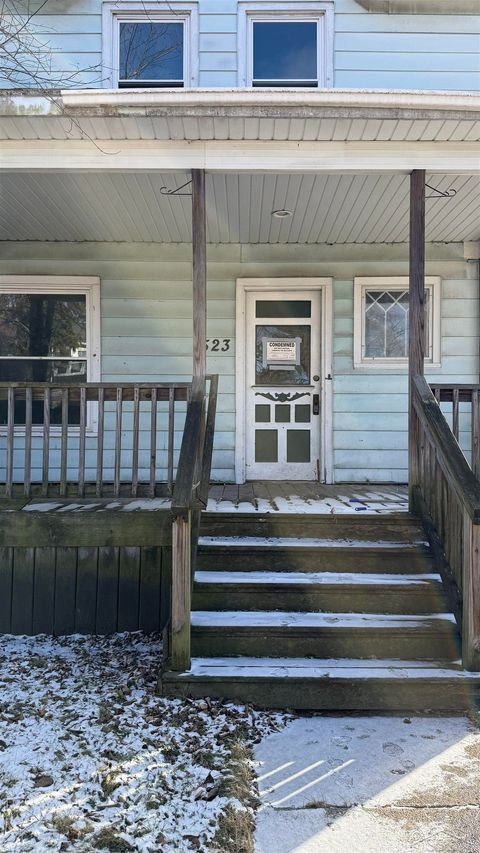 523 Eleanor Avenue Saginaw City MI 48602