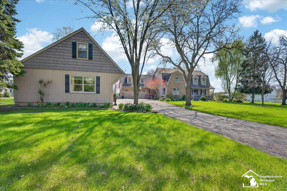 7577 S Huron River Drive