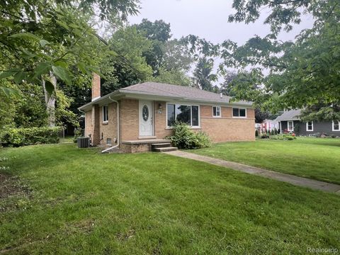 2734 Lakeridge Wixom City MI 48393