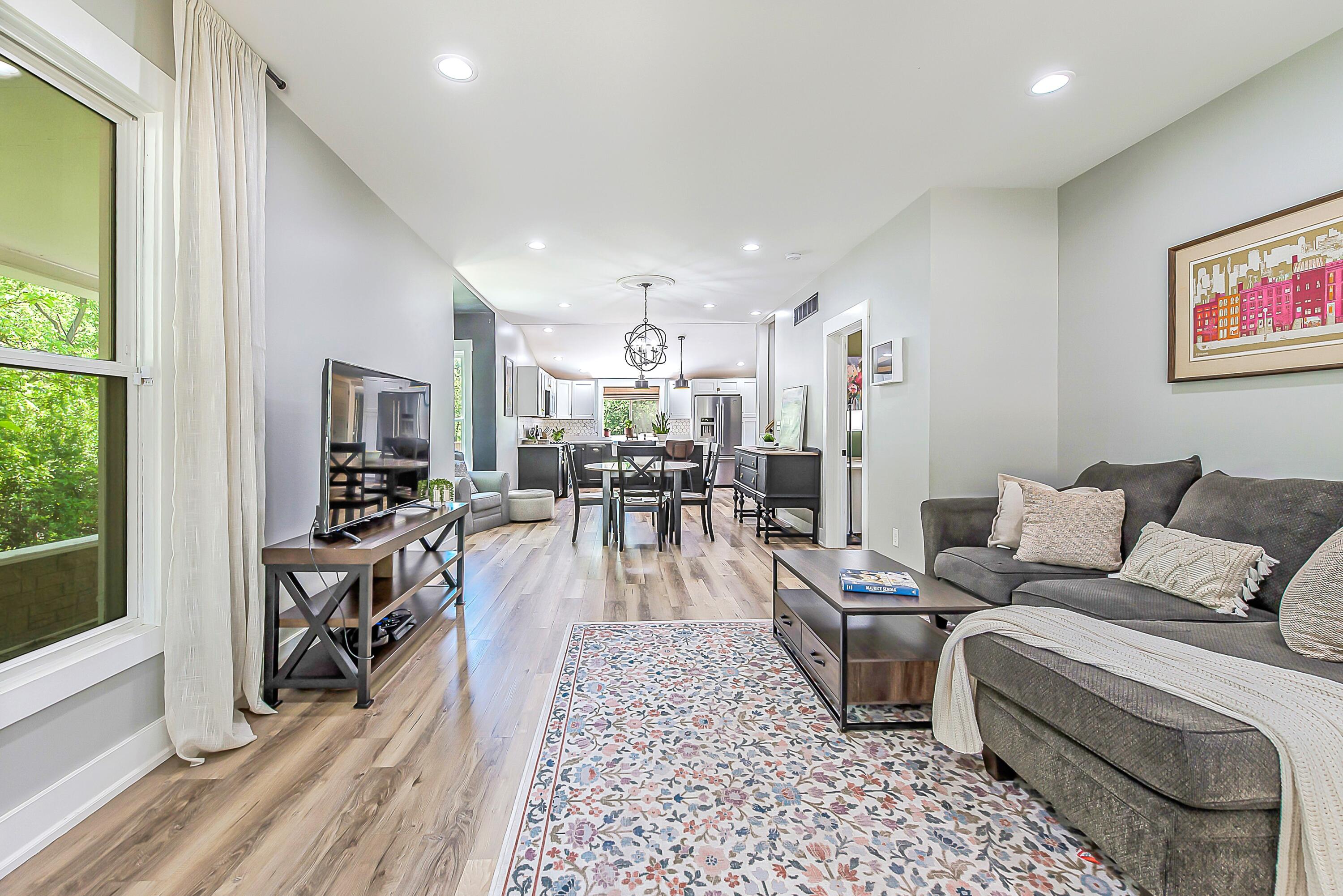 611 W Silver Lake Road