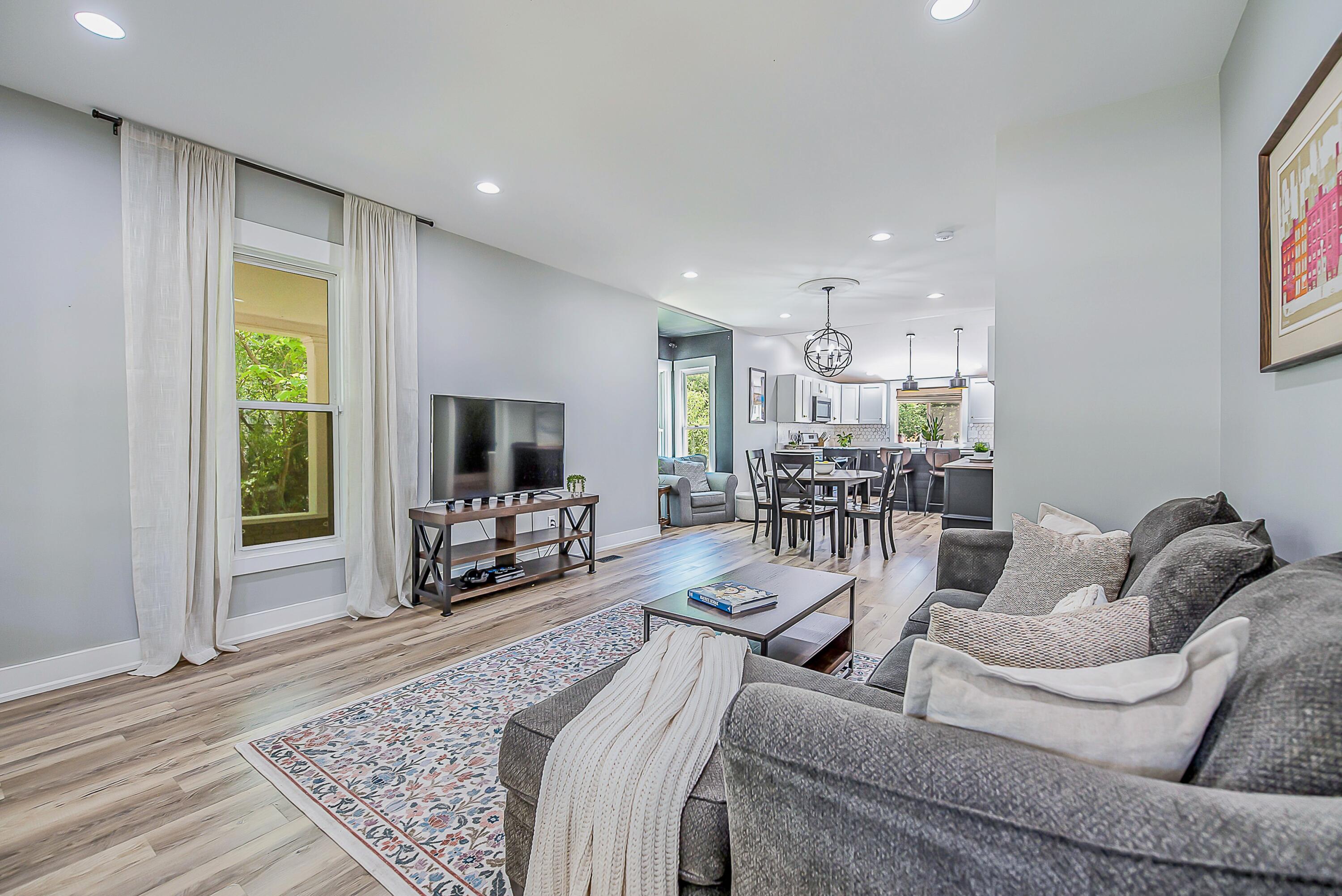 611 W Silver Lake Road