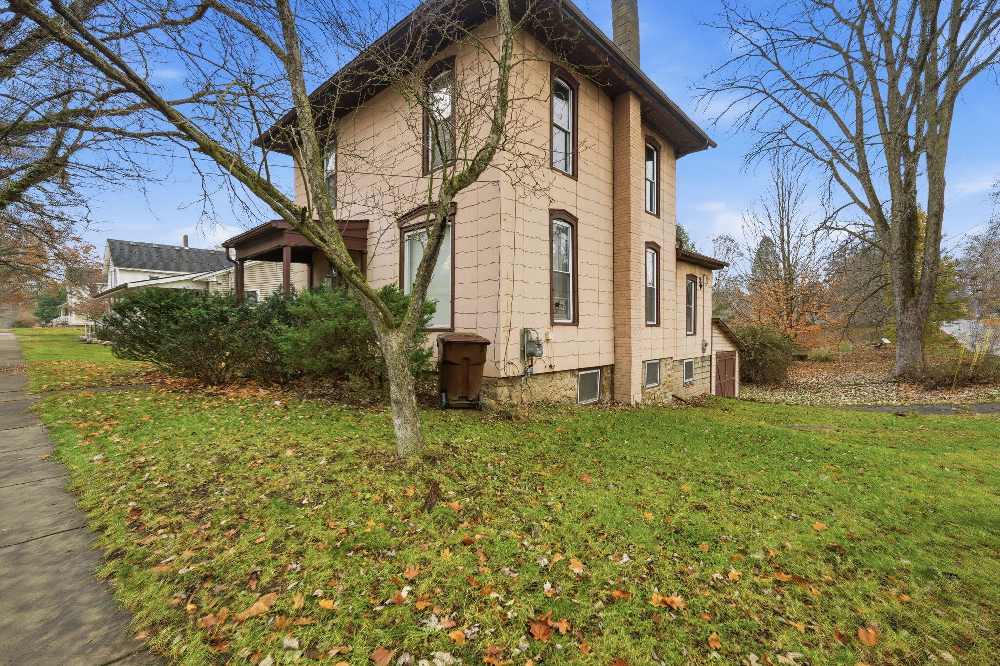 345 N Mulberry Street