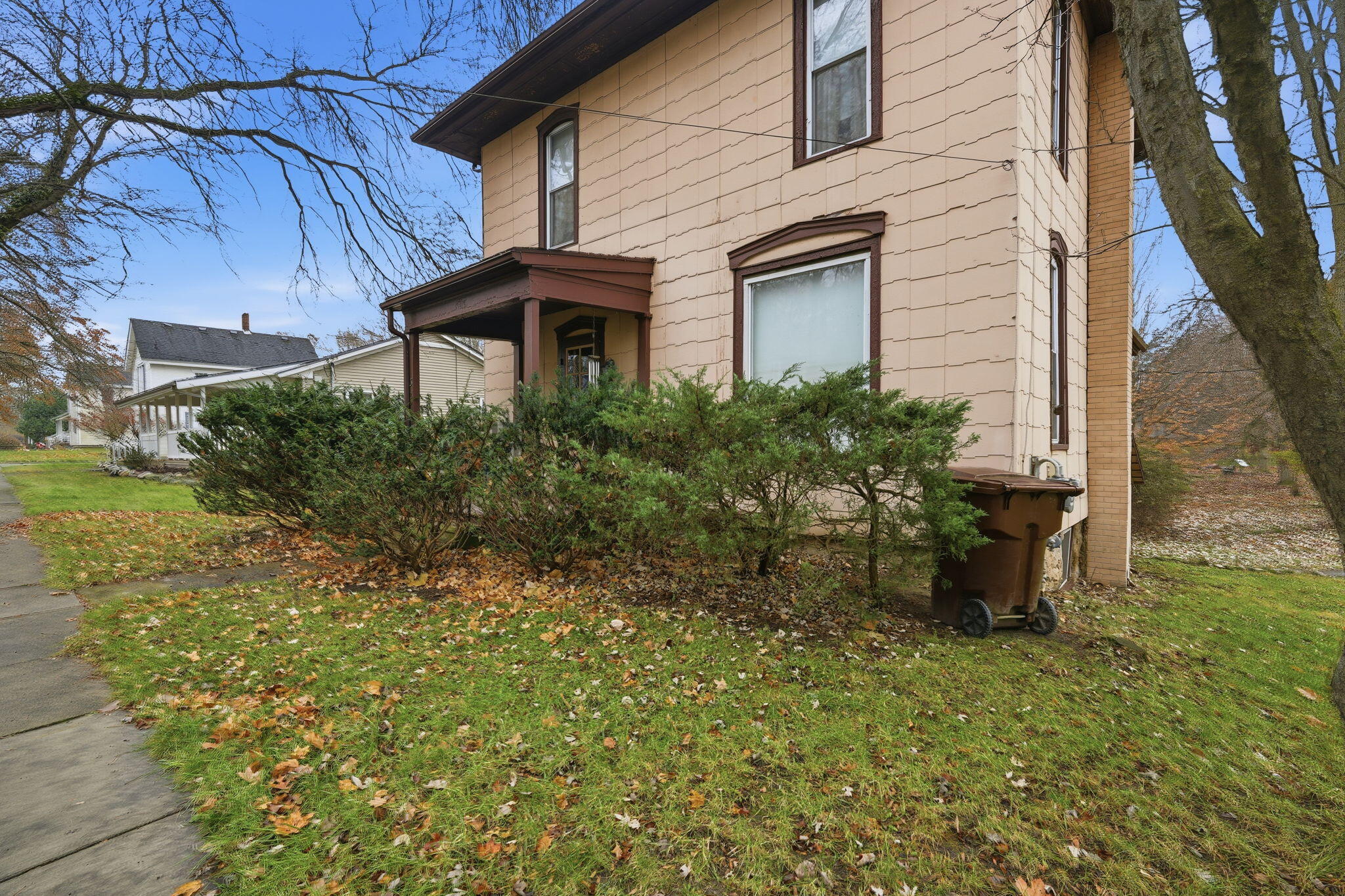 345 N Mulberry Street