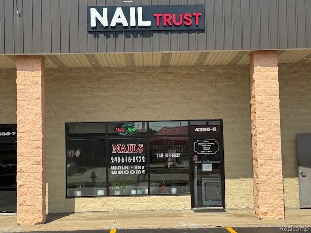 4392 Dixie hwy 8