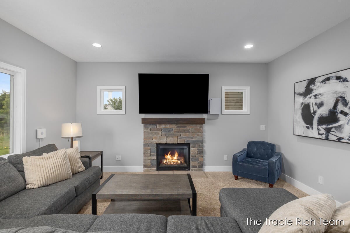 5701 Copper Court SE