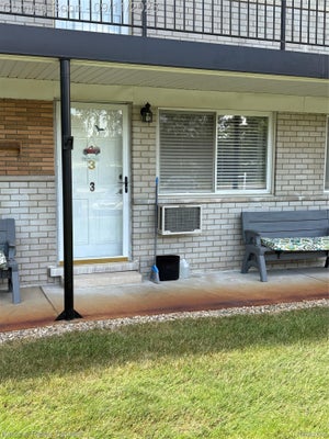 26945 MILFORD RD APT 3, SOUTH LYON, MI 48178 - Image e2425dca15642b05ac86254f542b740a/3921464326