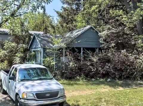 27217 Yale Street Inkster City MI 48141