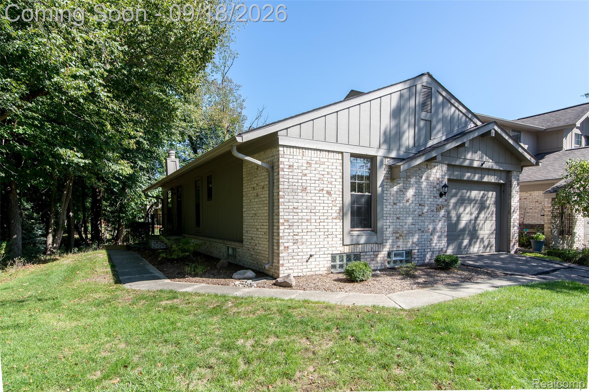 1821 Van Hill Court