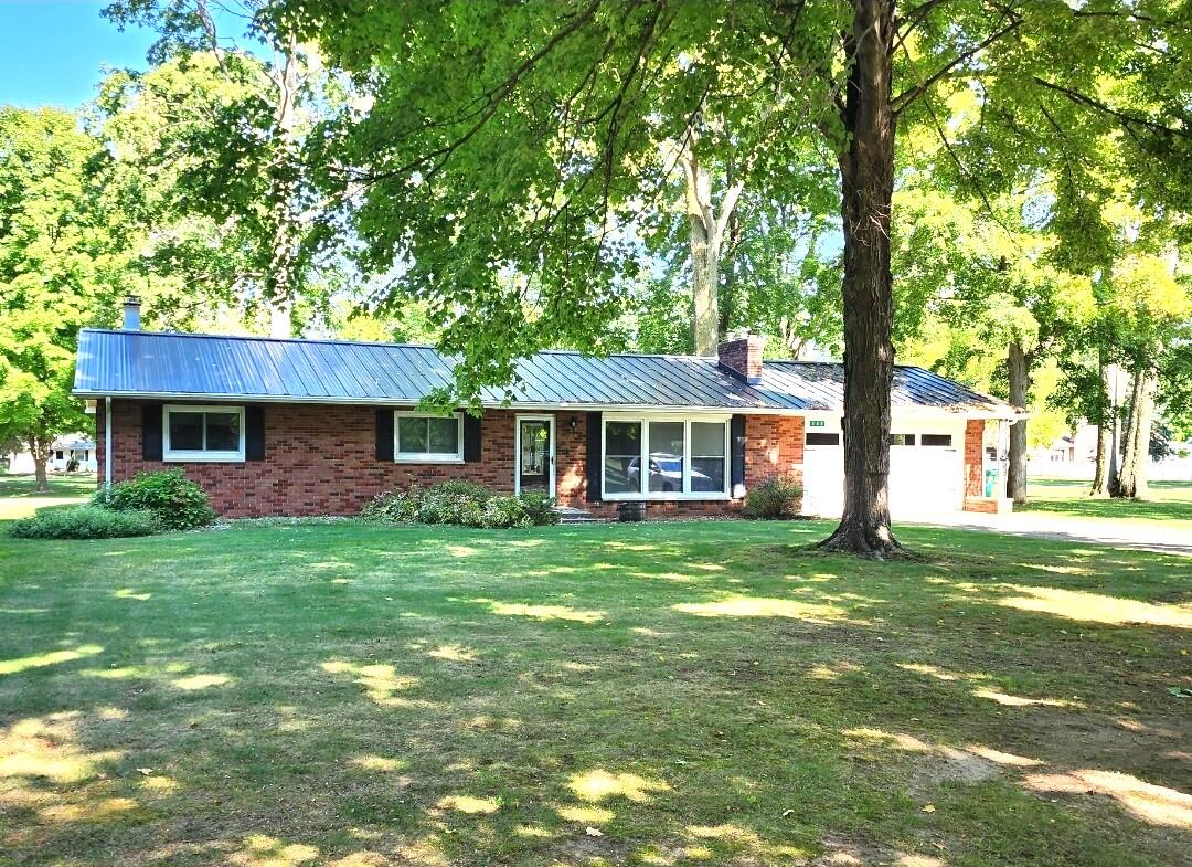 340 W Railroad Street