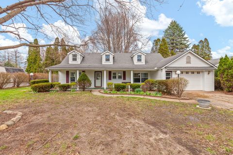 606 High Street Blissfield Village MI 49228