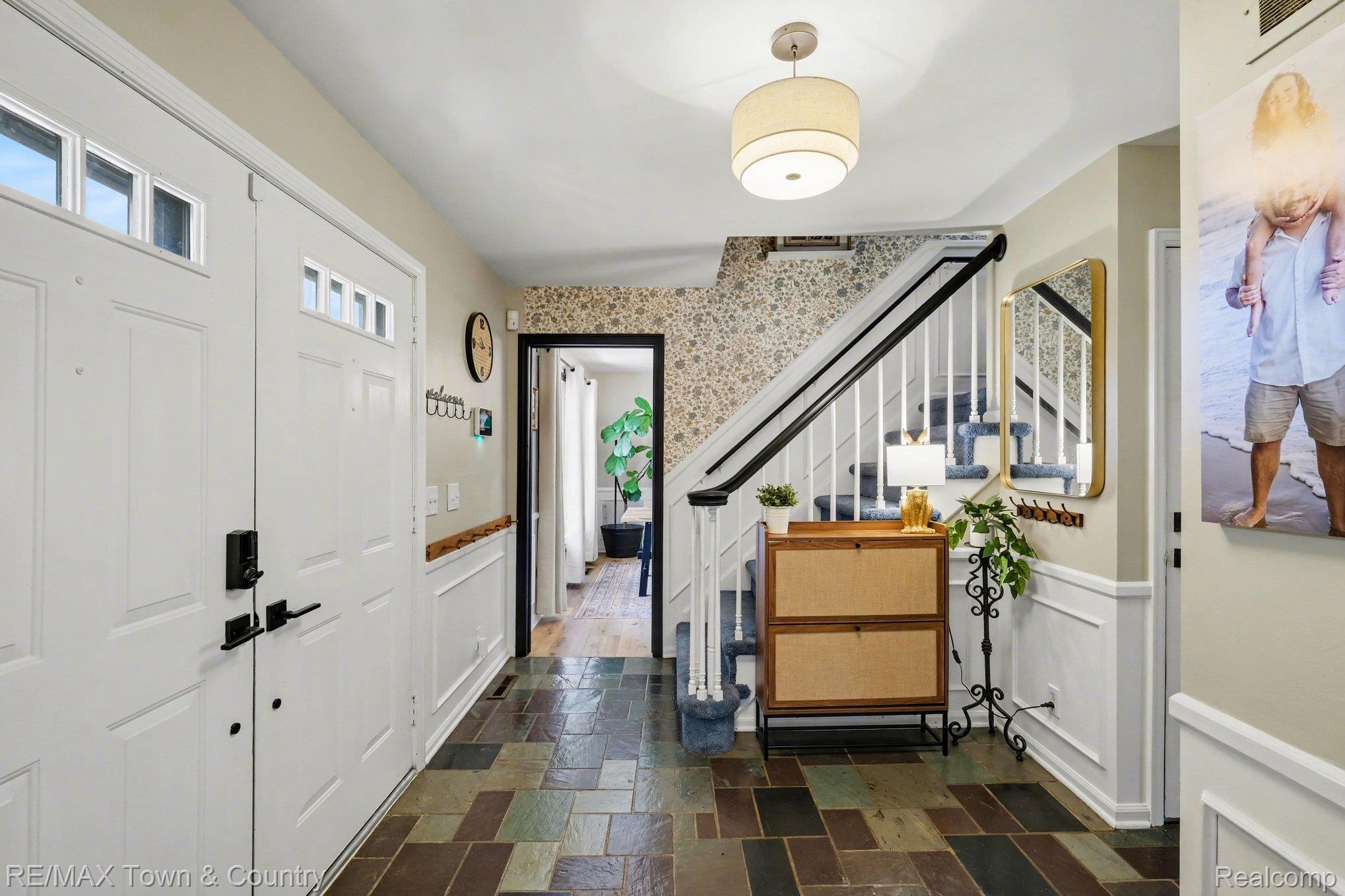 3423 Longview Drive