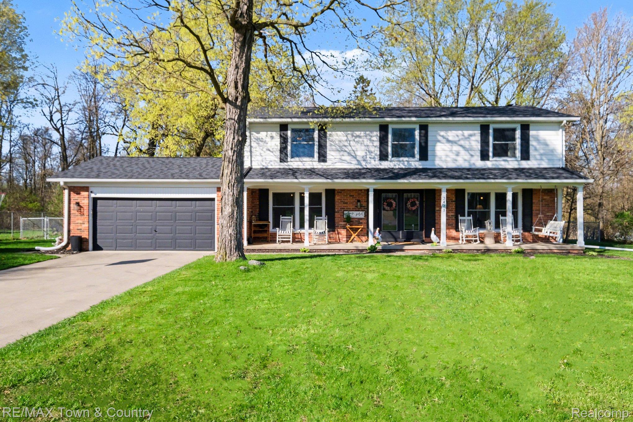3423 Longview Drive