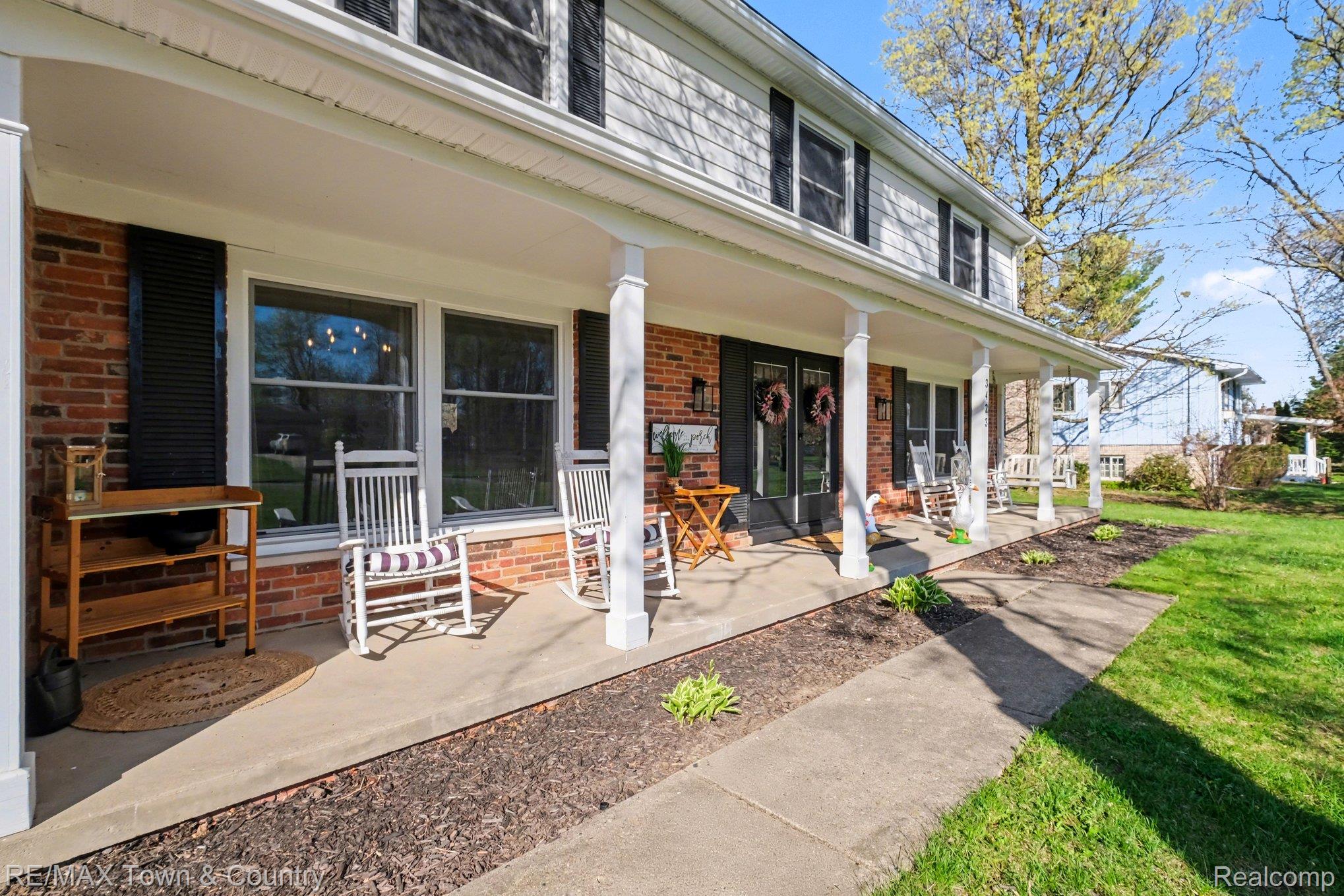 3423 Longview Drive
