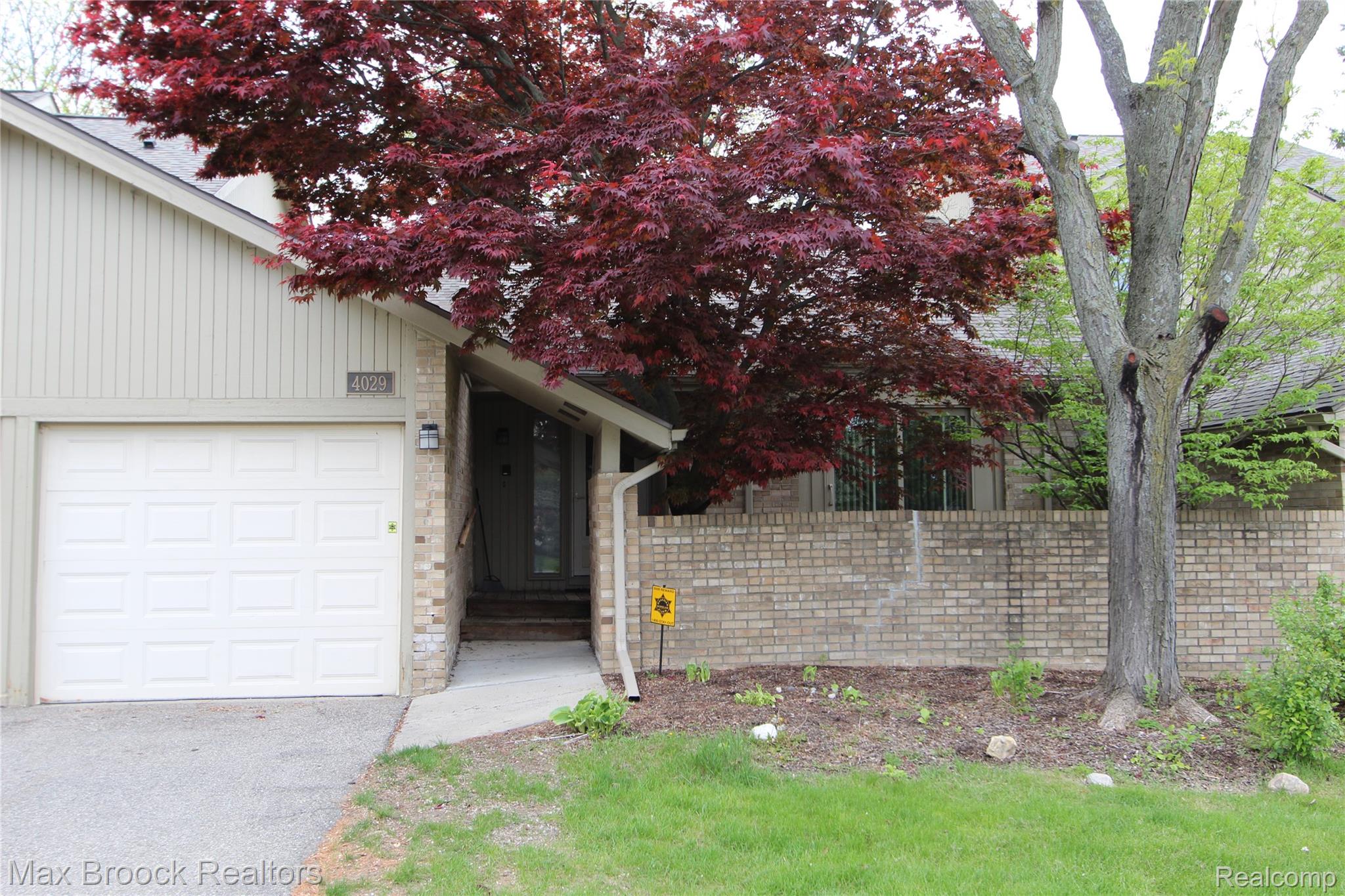 4029 Foxpointe Drive