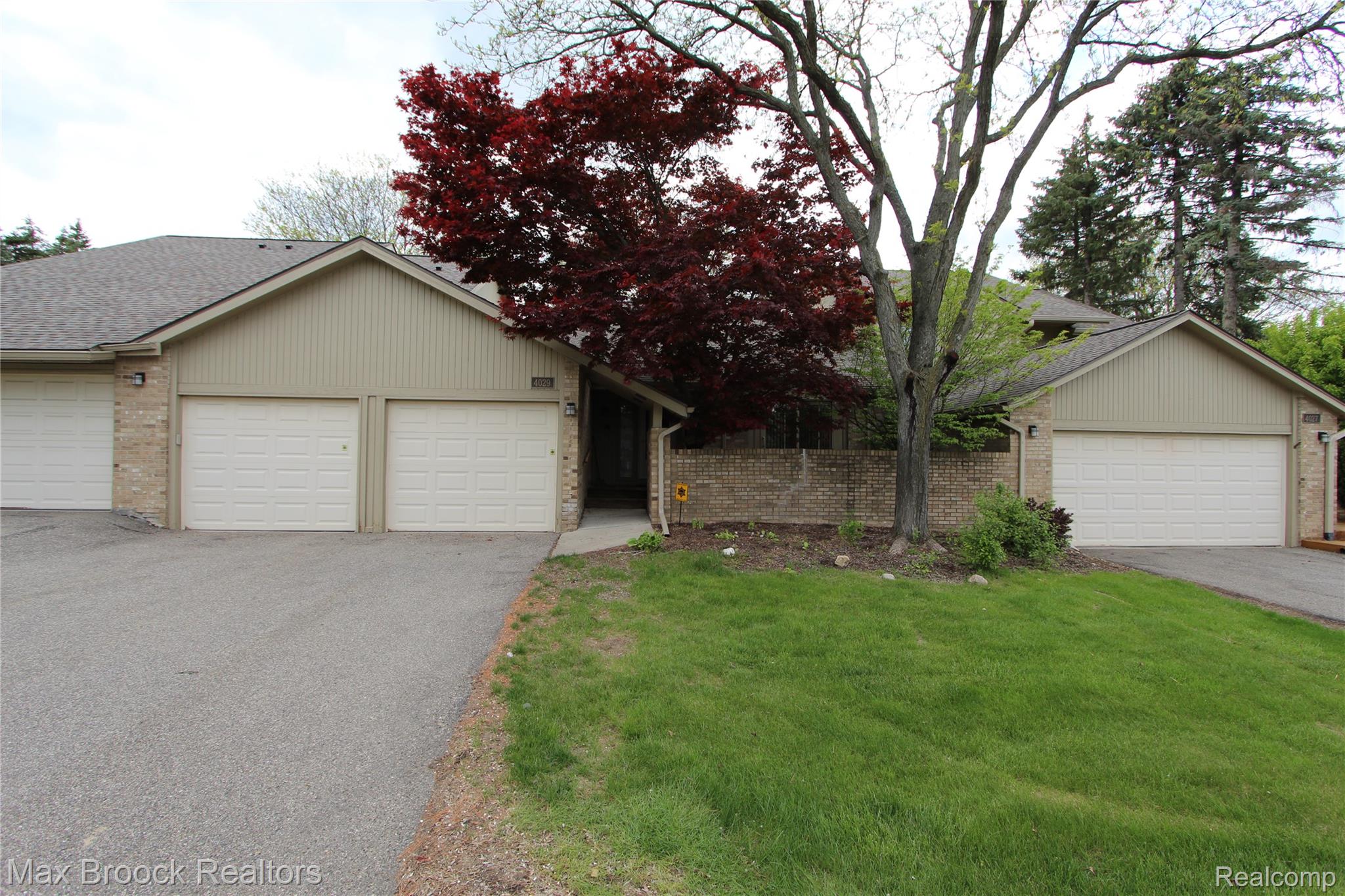 4029 Foxpointe Drive