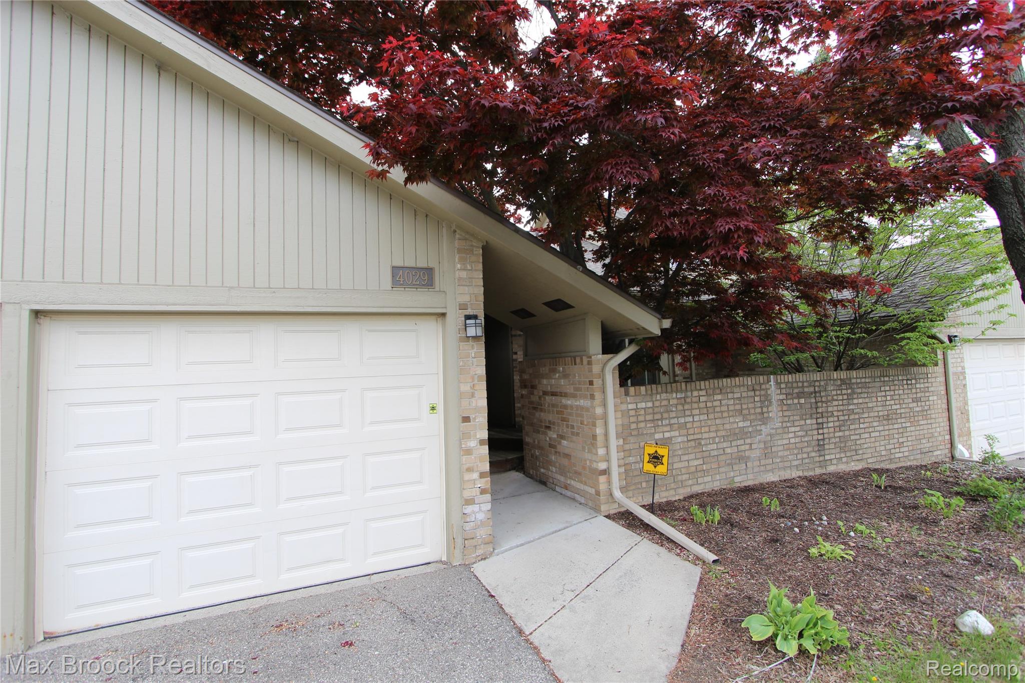4029 Foxpointe Drive