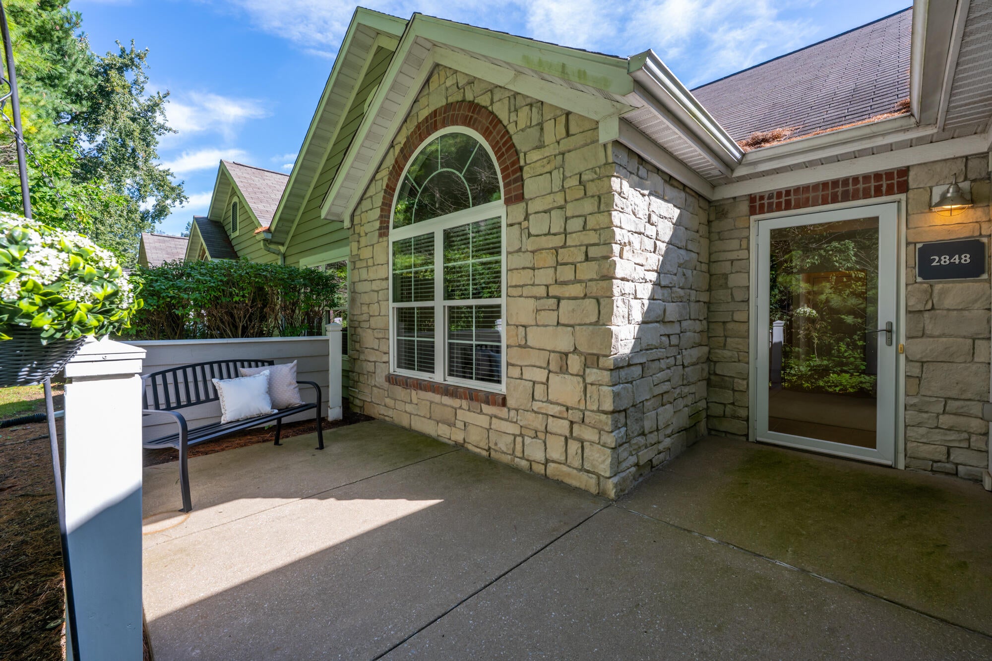 2848 Villa Lane
