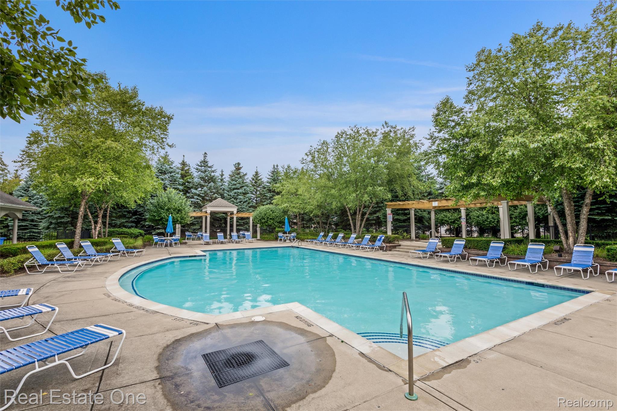 30200 Chesapeake Circle