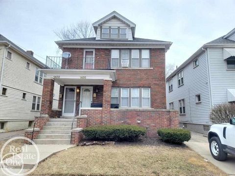 1456 Beaconsfield Street Grosse Pointe Park City MI 48230