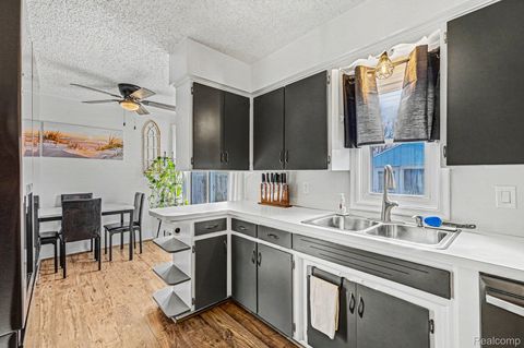 Tiny photo for 3814 Beechwood Avenue, Flint City, MI 48506 (MLS # 20261010356)