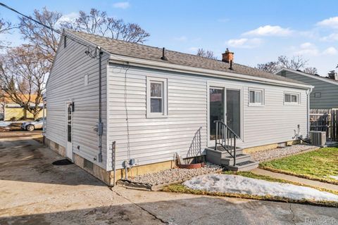 Tiny photo for 3814 Beechwood Avenue, Flint City, MI 48506 (MLS # 20261010356)