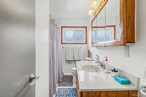 Tiny photo for 3814 Beechwood Avenue, Flint City, MI 48506 (MLS # 20261010356)