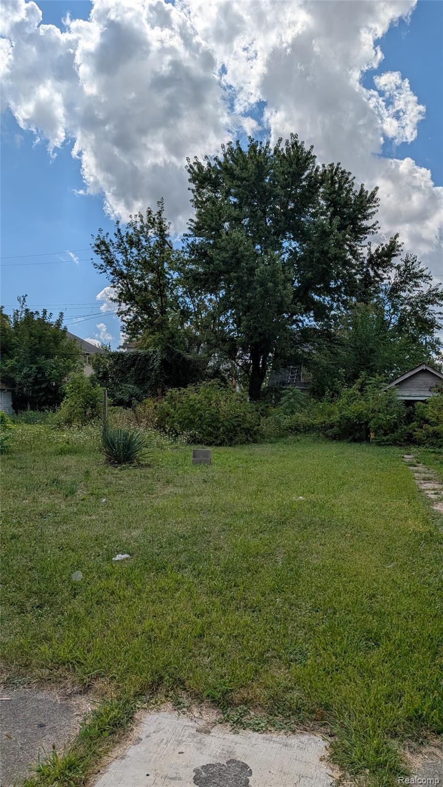 10405 Orangelawn Street